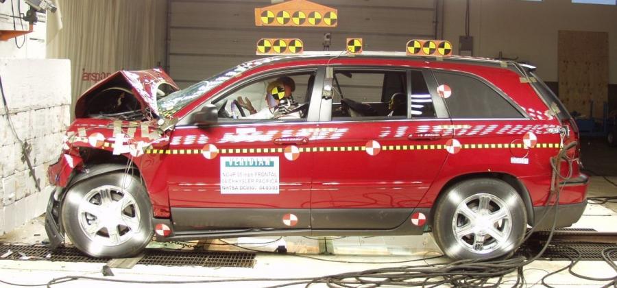  Chrysler Pacifica 2004 года  (фото 39 из 105)
